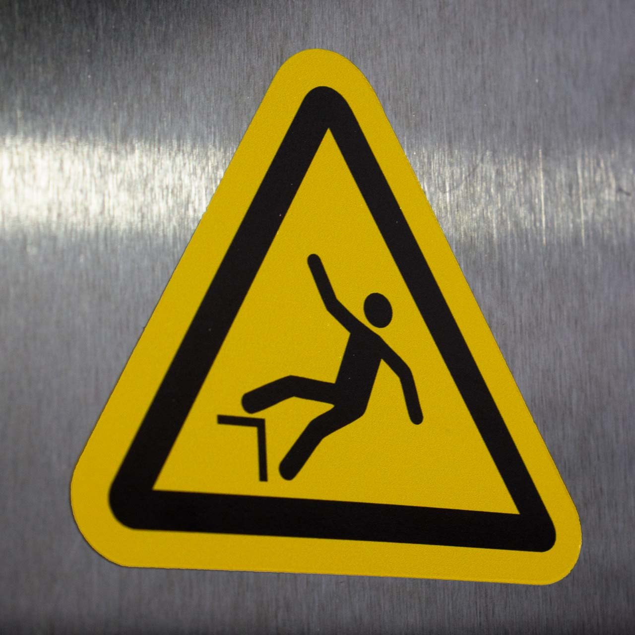 "Fall Hazard" Decal – ANSI/ISO W008 (10 Pack) - Image 3