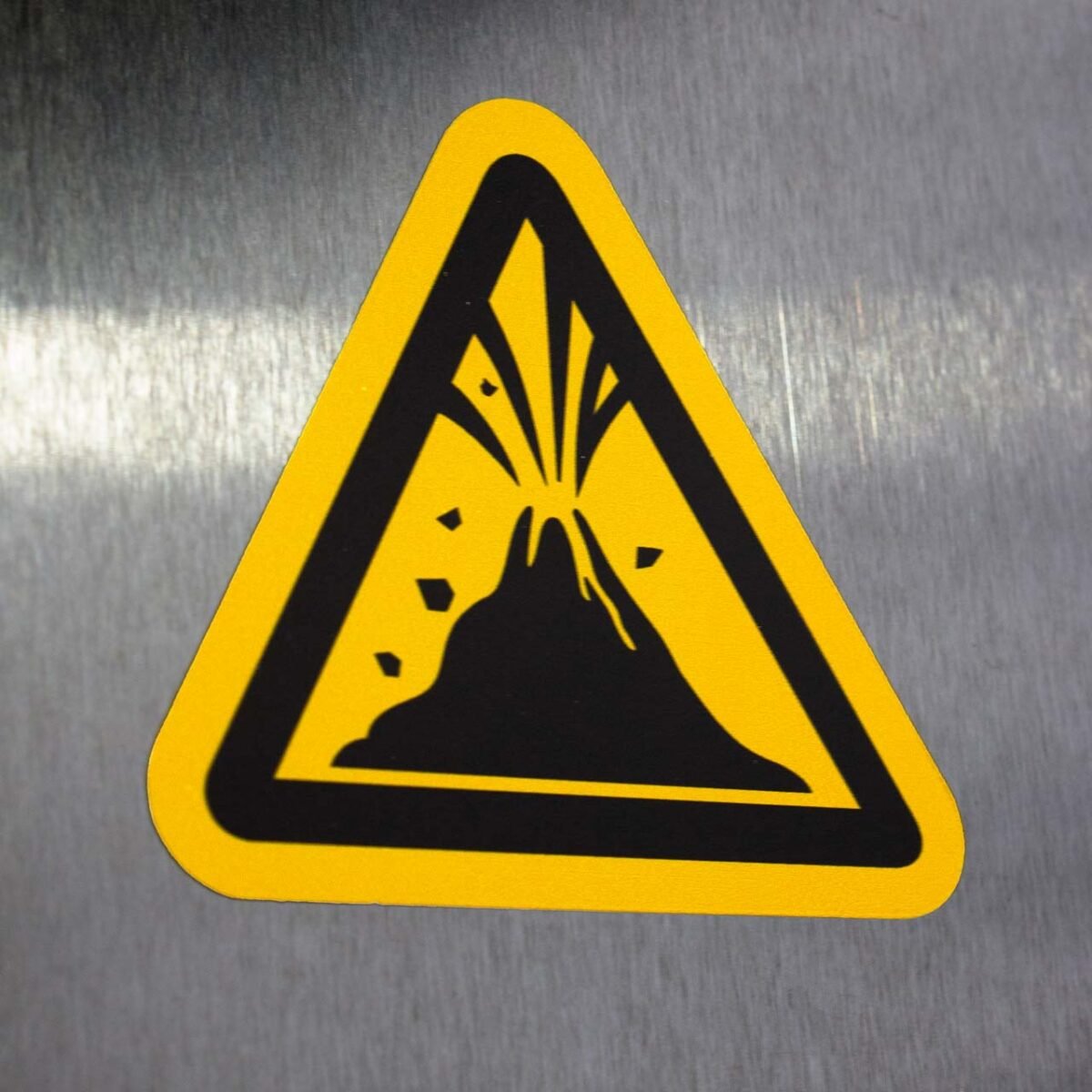 "Active Volcano Hazard" Safety Sign – ANSI/ISO W075