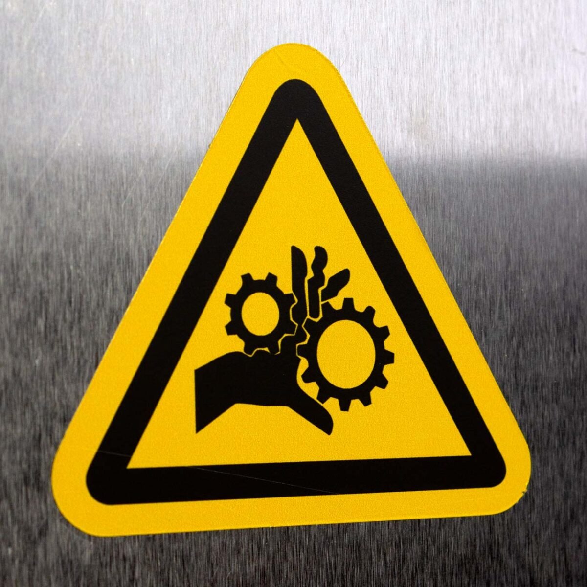 "Moving Gears Hazard" Sign – ANSI/ISO W089