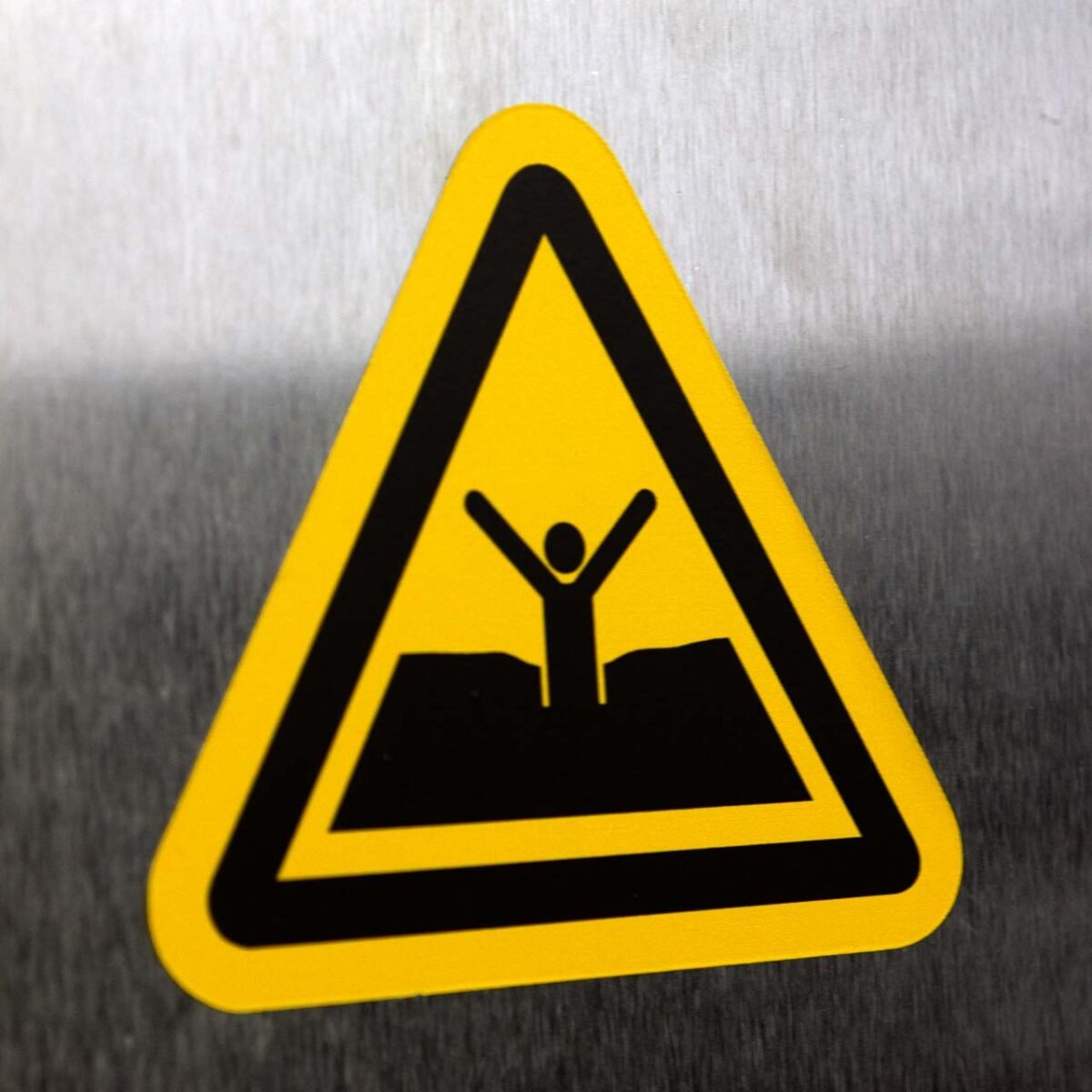 "Quicksand Hazard" Sign – ANSI/ISO W061