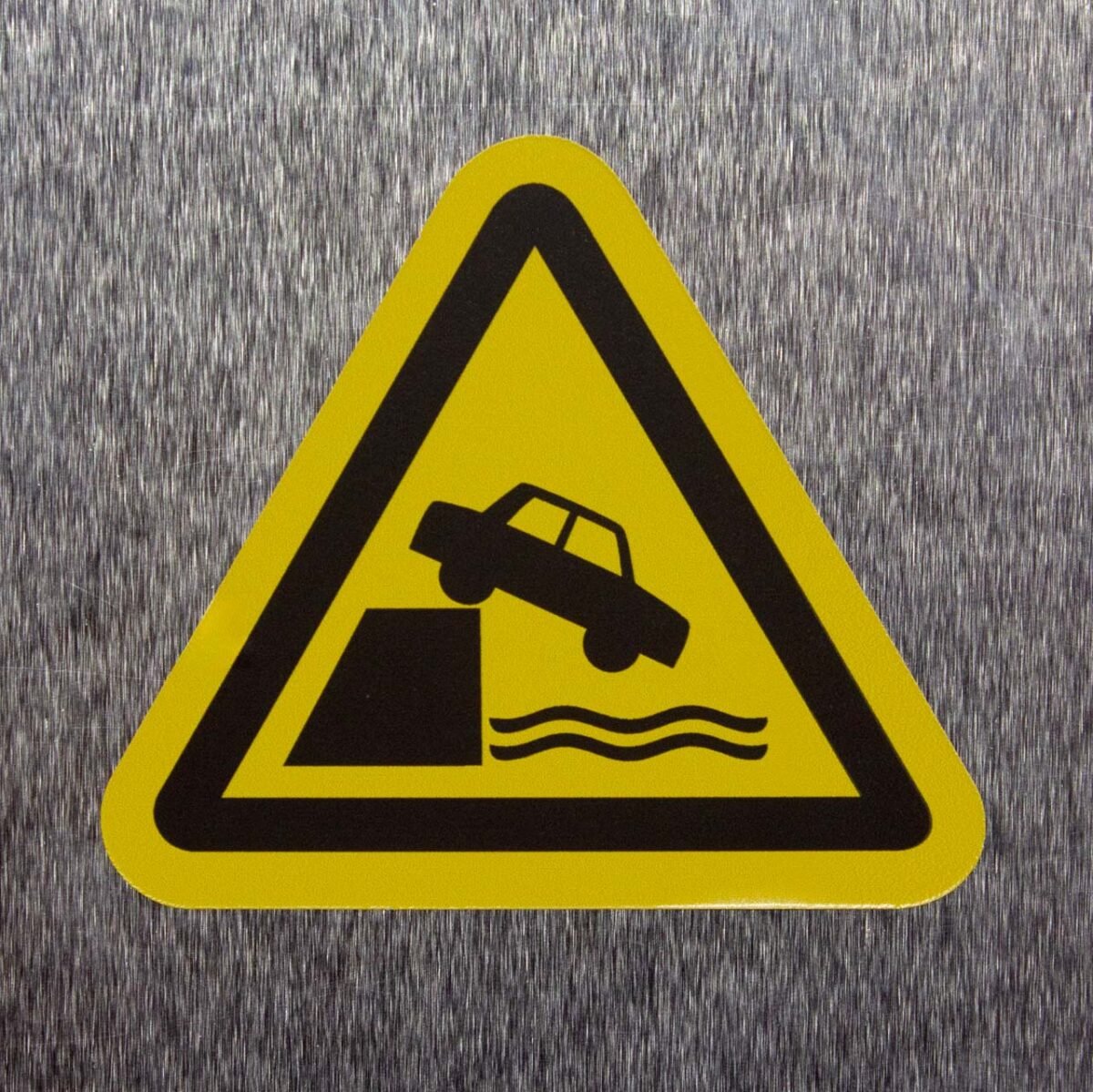 "Unprotected Edge Hazard" Sign – ANSI/ISO W051