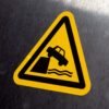 "Unprotected Edge Hazard" Sign – ANSI/ISO W051