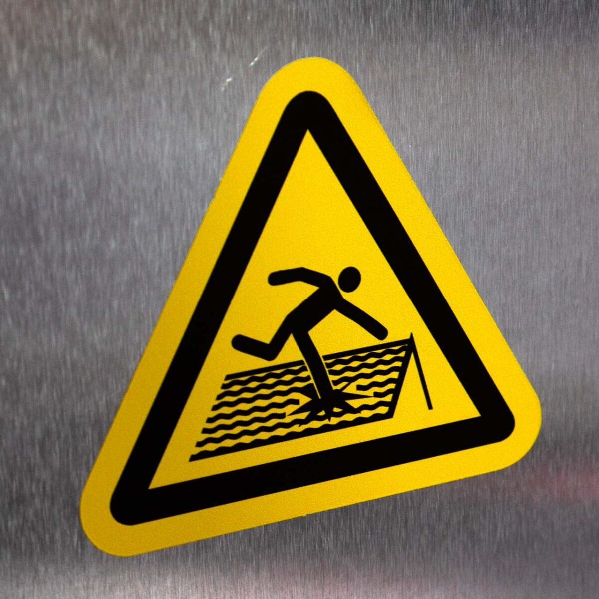 "Fragile Roof" Sign – ANSI/ISO W036