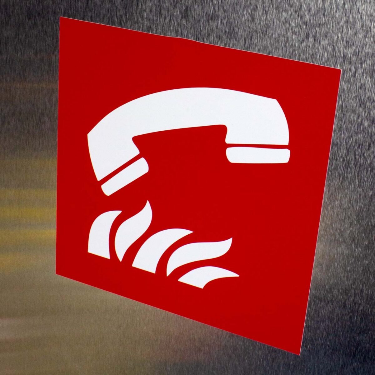 "Fire Emergency Telephone" Sign – ANSI/ISO F006