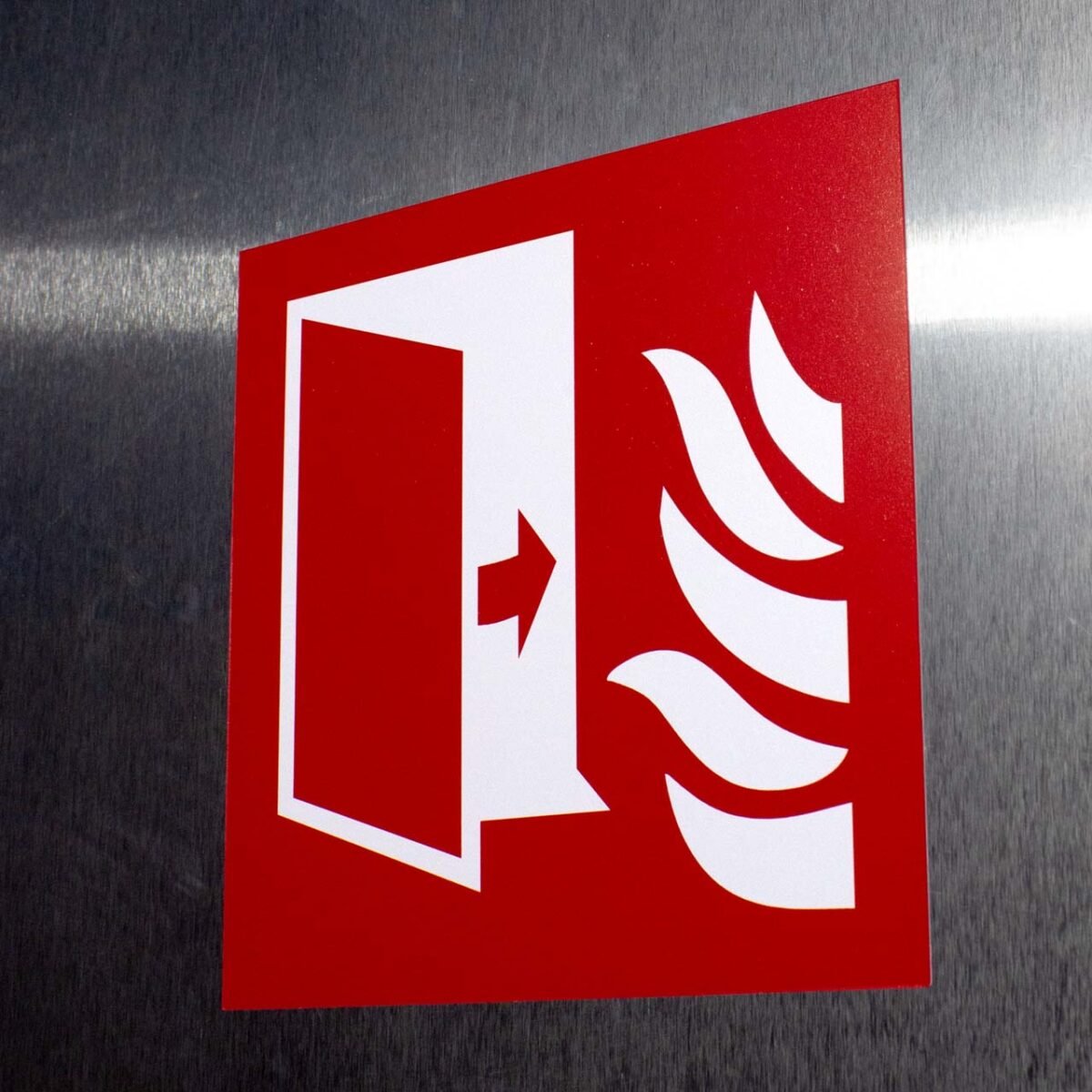 "Fire Protection Door" Sign – ANSI/ISO F007
