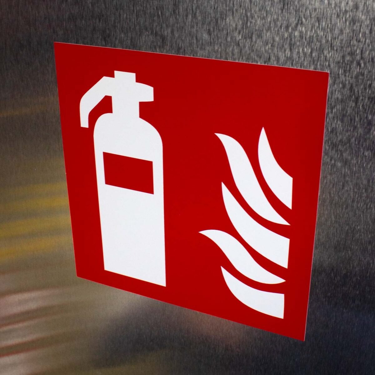"Fire Extinguisher" Sign – ANSI/ISO F001