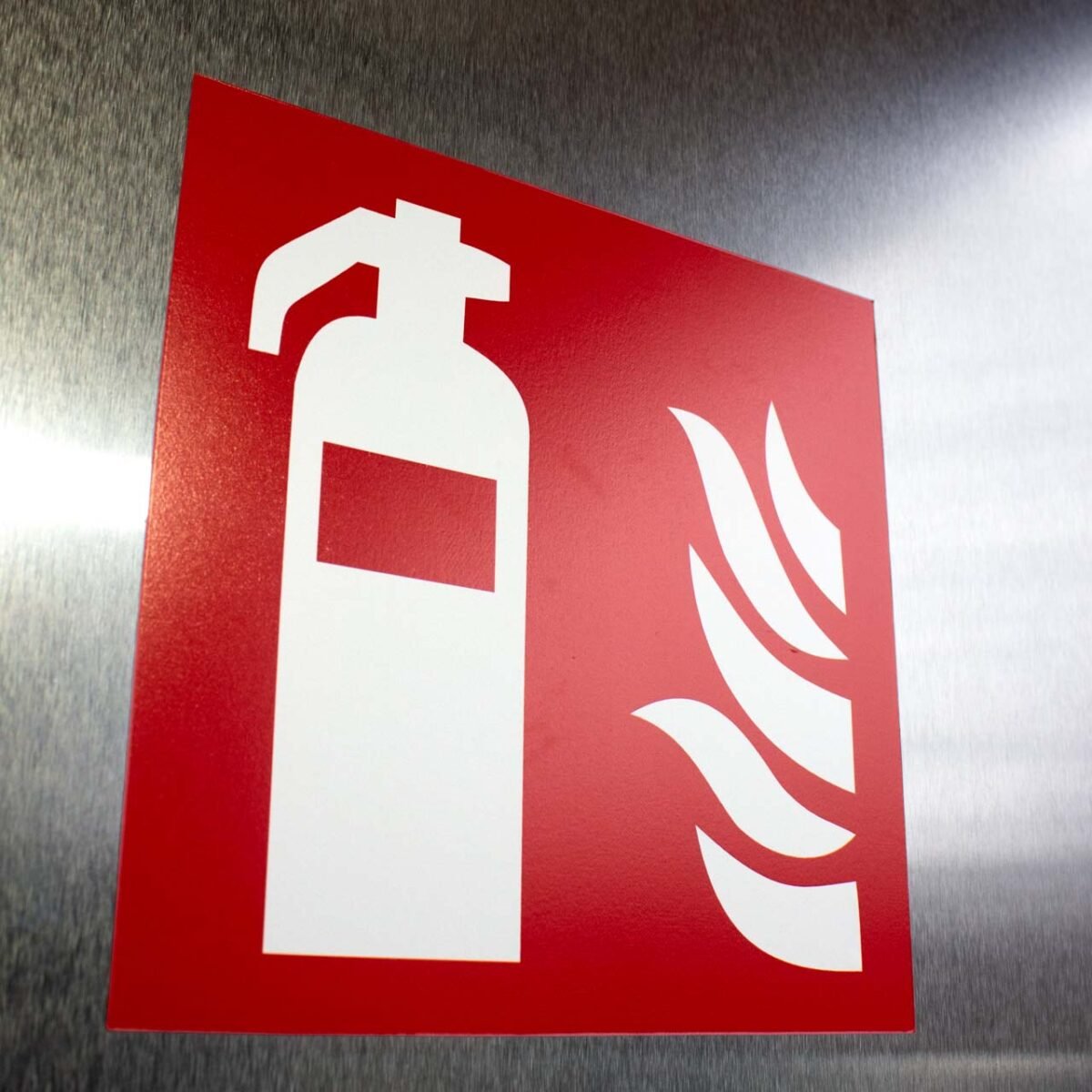 "Fire Extinguisher" Sign – ANSI/ISO F001